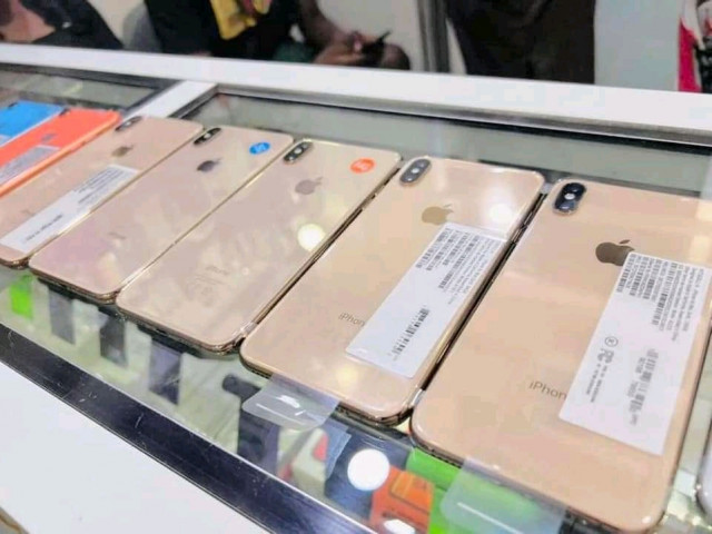 Différents Apple iPhone, Téléphones Mobiles, Conakry
