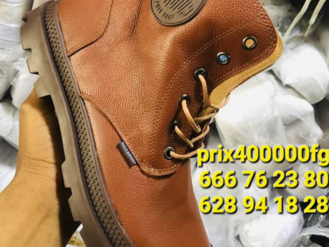 Différentes Chaussures, Chaussures, Conakry