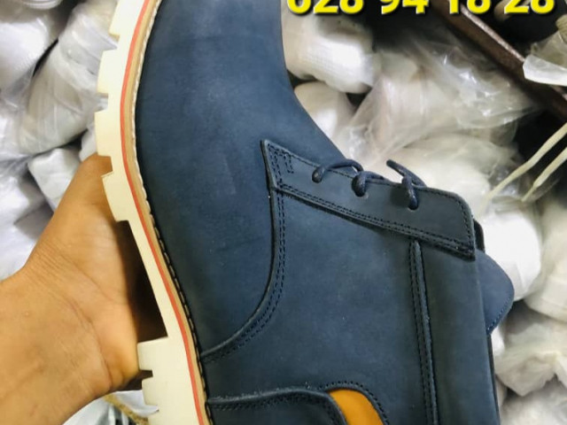 Différentes Chaussures, Chaussures, Conakry