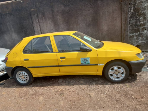 Peugeot 306, Voitures, Conakry