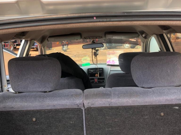 Nissan Almera Tino, Voitures, Conakry