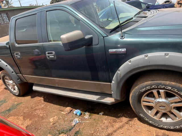 Ford F-150, Voitures, Conakry