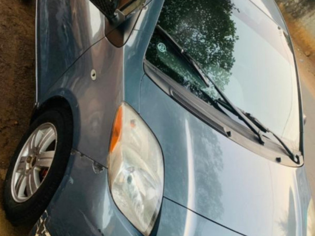 Toyota Yaris, Voitures, Conakry