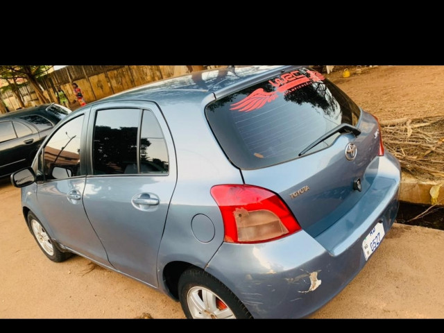 Toyota Yaris, Voitures, Conakry