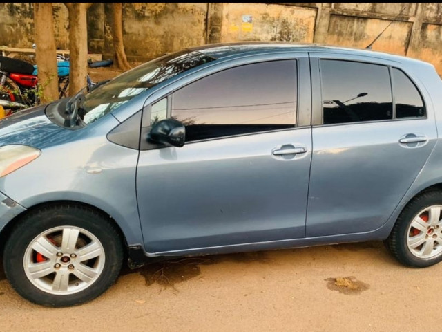 Toyota Yaris, Voitures, Conakry