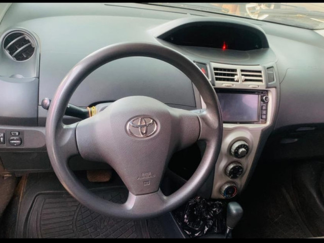 Toyota Yaris, Voitures, Conakry