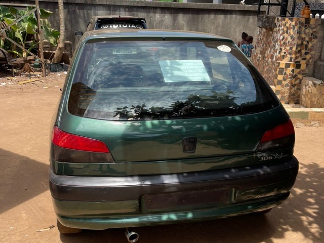 Peugeot 306, Voitures, Conakry