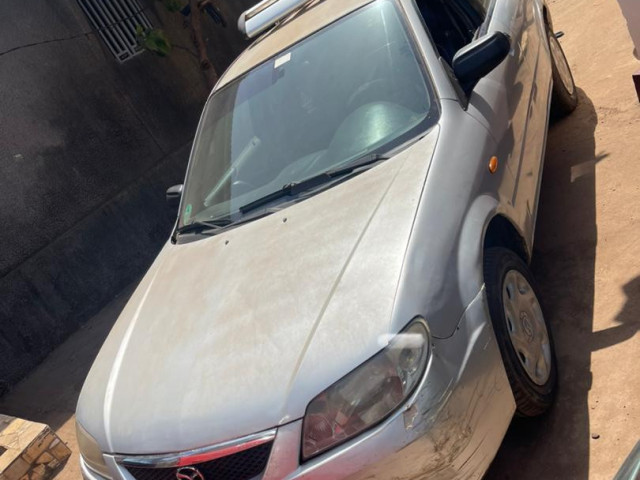 Mazda 323, Voitures, Conakry