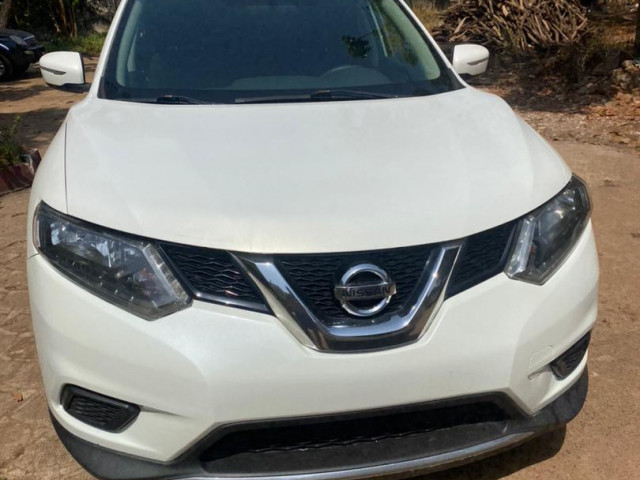 Nissan Rogue, Voitures, Conakry