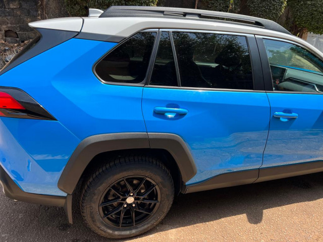 Toyota RAV4, Voitures, Conakry