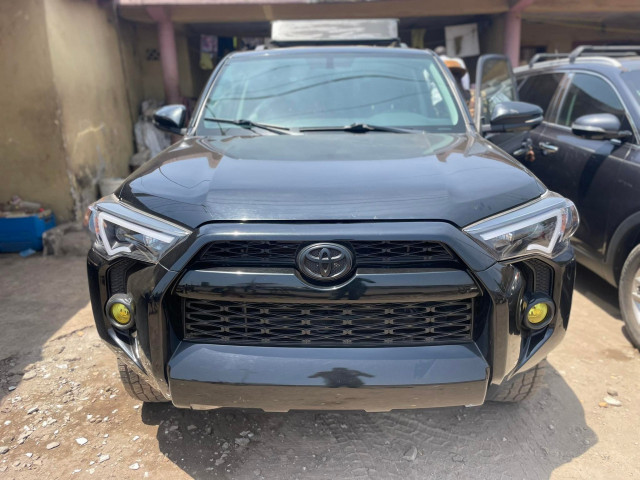 Toyota 4Runner, Voitures, Conakry