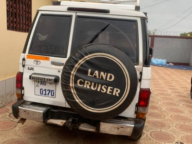 Toyota Land Cruiser, Voitures, Conakry