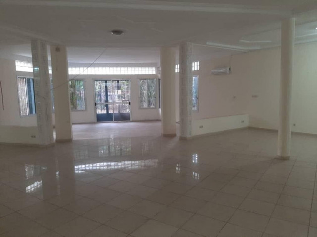Bâtiment à Nongo, Maisons, Conakry