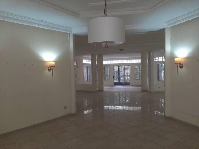 Bâtiment à Nongo, Maisons, Conakry