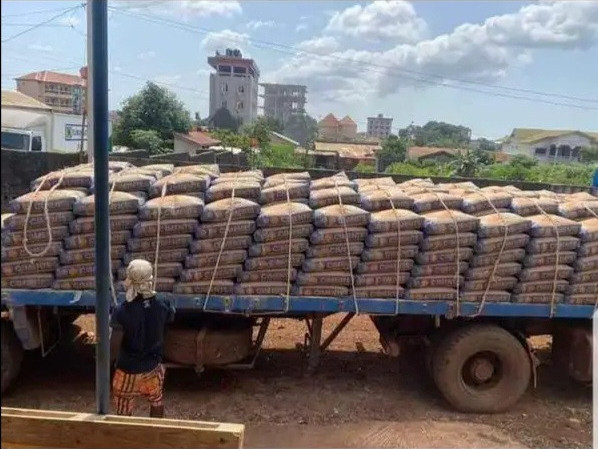 Différents Matériaux, Matériaux de Construction, Conakry