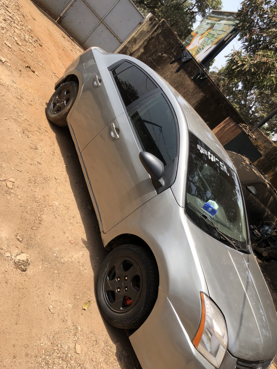 Nissan Sentra, Voitures, Conakry