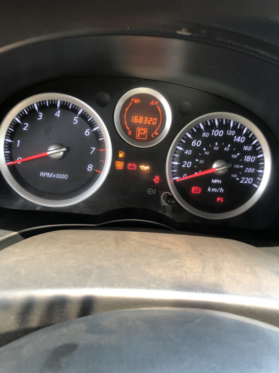 Nissan Sentra, Voitures, Conakry