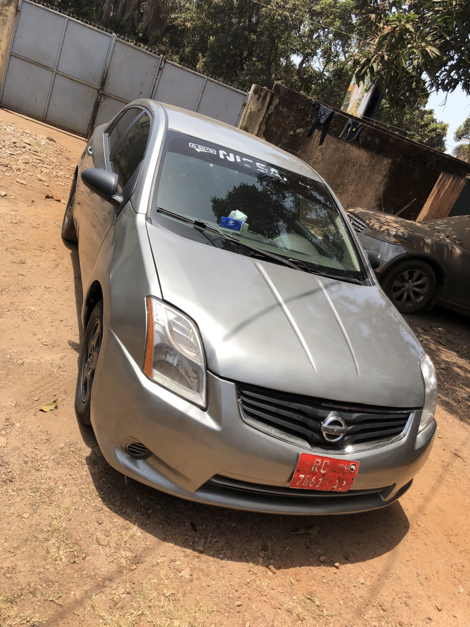 Nissan Sentra, Voitures, Conakry