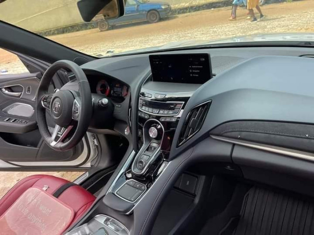 Acura MDX, Voitures, Conakry