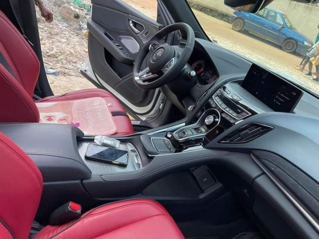 Acura MDX, Voitures, Conakry