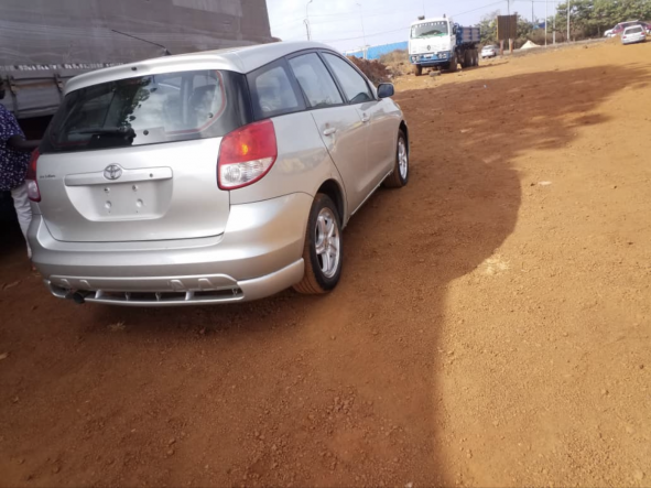 Toyota Matrix, Voitures, Conakry
