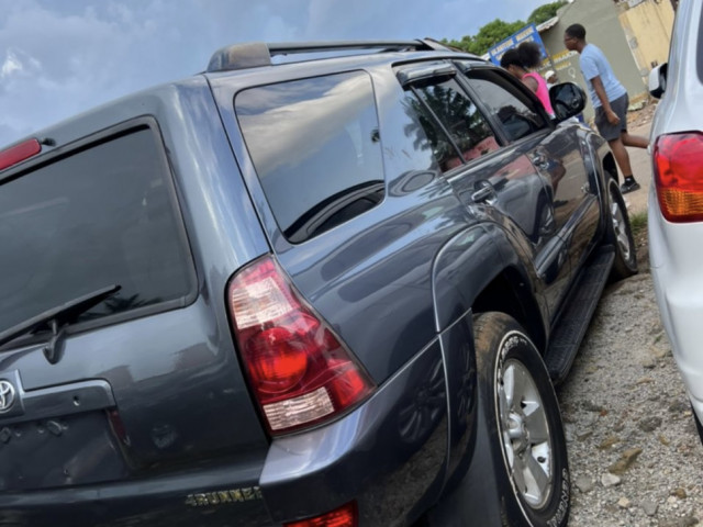 Toyota 4Runner, Voitures, Conakry