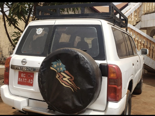Nissan Patrol, Voitures, Conakry