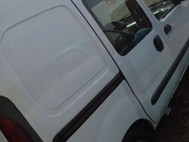 Renault Kangoo, Voitures, Conakry