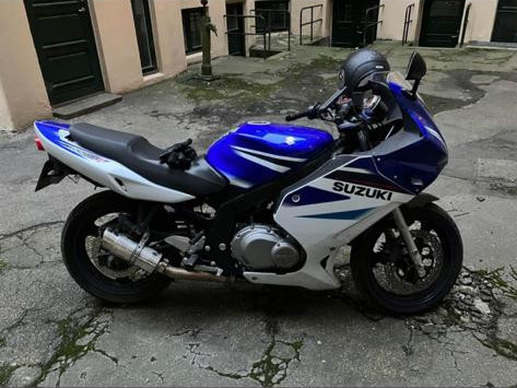 BMW G310R, Motos - Scooters, Conakry