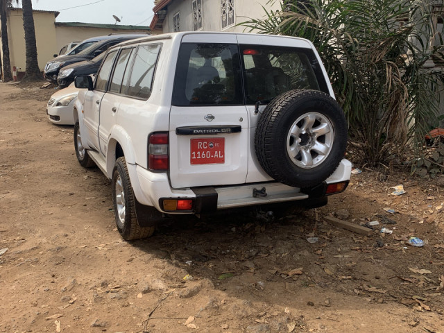 Nissan Patrol, Voitures, Conakry