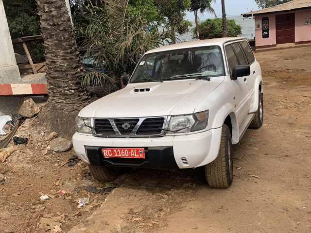 Nissan Patrol, Voitures, Conakry