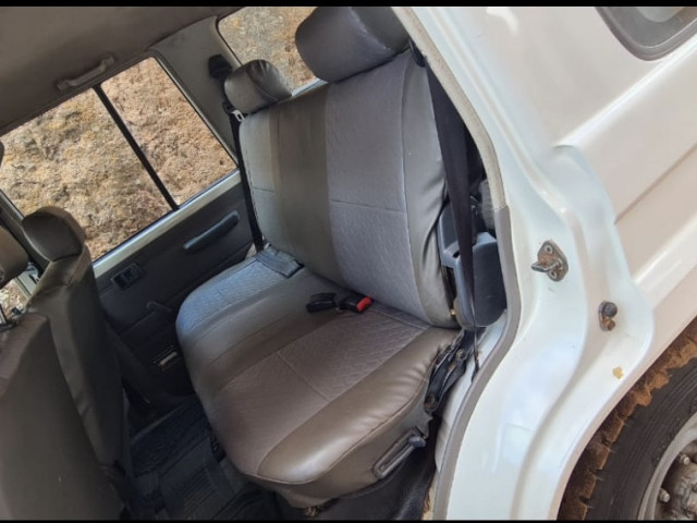 Toyota Land Cruiser, Voitures, Conakry