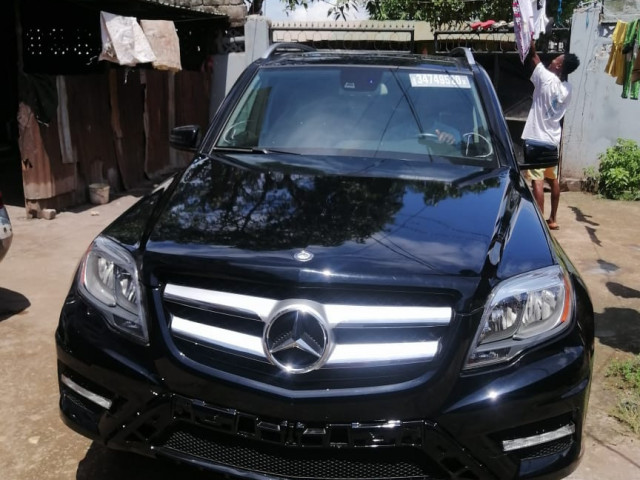 Mercedes-Benz Classe GLK, Voitures, Conakry