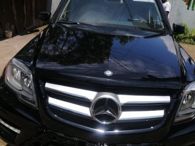 Mercedes-Benz Classe GLK, Voitures, Conakry