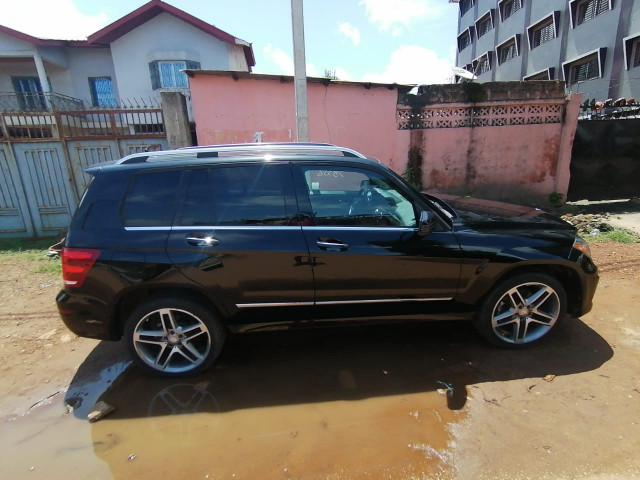 Mercedes-Benz Classe GLK, Voitures, Conakry