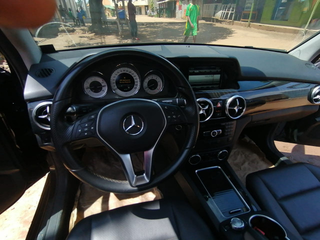Mercedes-Benz Classe GLK, Voitures, Conakry