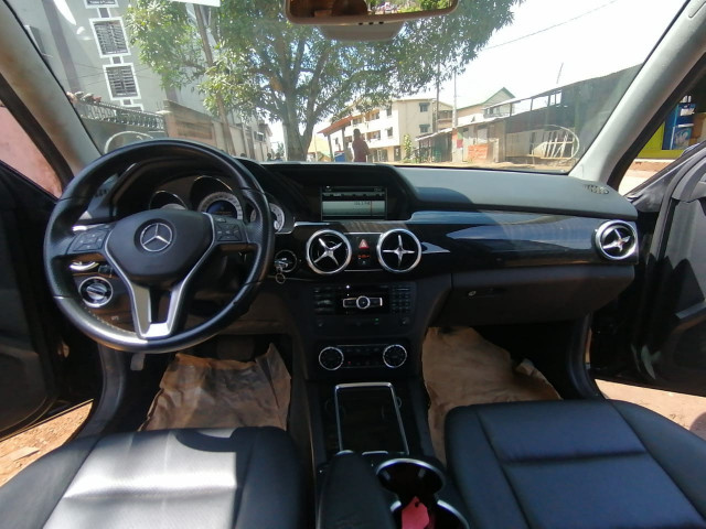 Mercedes-Benz Classe GLK, Voitures, Conakry