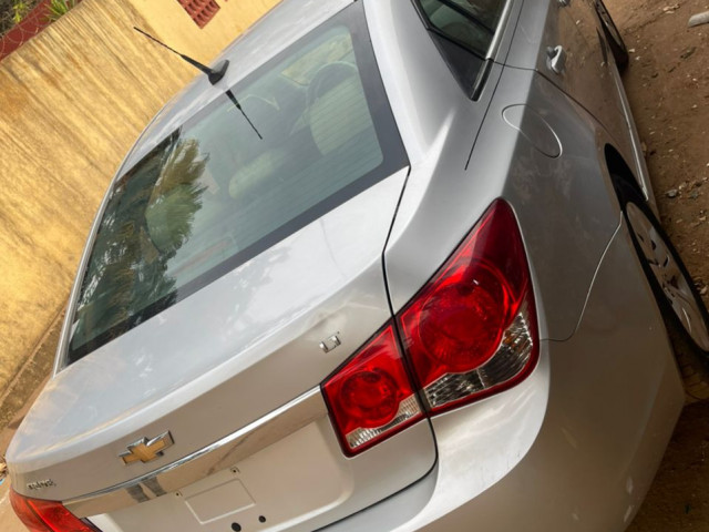 Chevrolet Cruze, Voitures, Conakry