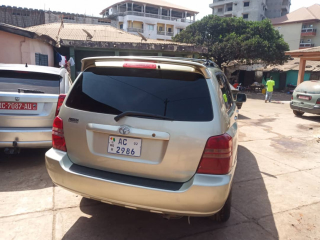 Toyota Highlander, Voitures, Conakry