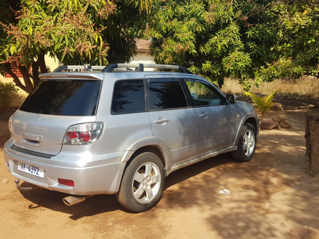 Mitsubishi Outlander, Voitures, Kankan