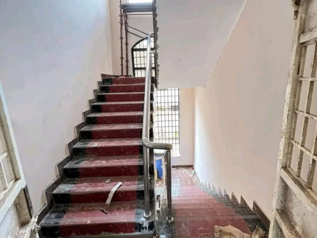 Bâtiment à Lambanyi, Maisons, Conakry