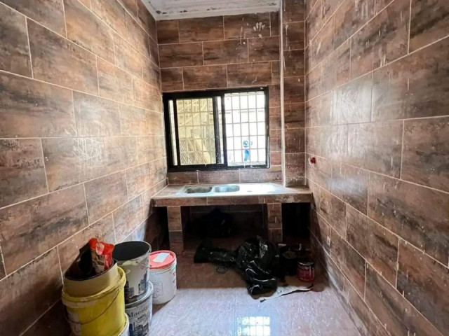 Bâtiment à Lambanyi, Maisons, Conakry