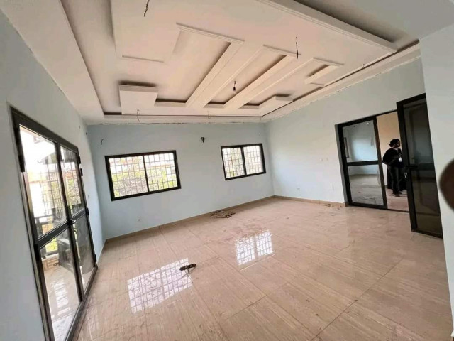 Bâtiment à Lambanyi, Maisons, Conakry