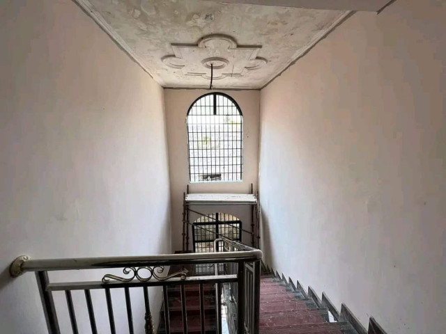 Bâtiment à Lambanyi, Maisons, Conakry