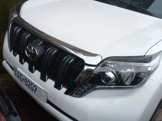Toyota Land Cruiser Prado, Voitures, Conakry