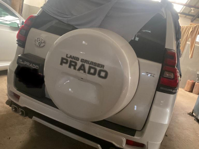 Toyota Land Cruiser, Voitures, Conakry