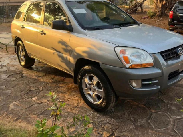 Kia Sportage, Voitures, Conakry