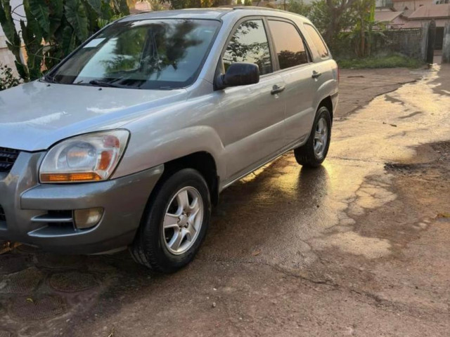Kia Sportage, Voitures, Conakry