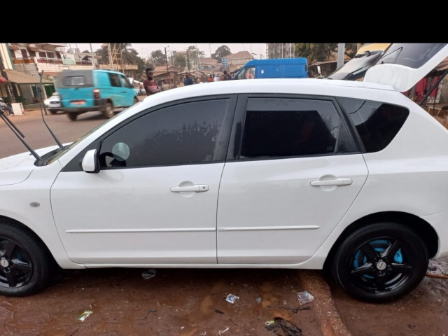 Mazda 3, Voitures, Conakry
