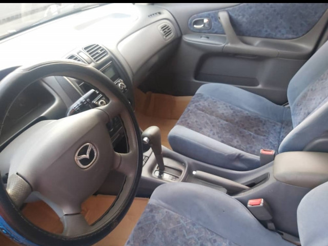 Mazda 323f, Voitures, Conakry